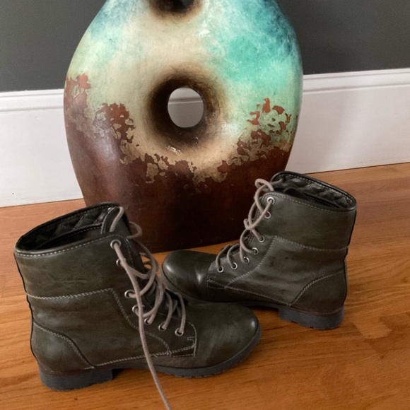 Nine West, Size 7.5 Dark gray/brown - Picture 1 of 7